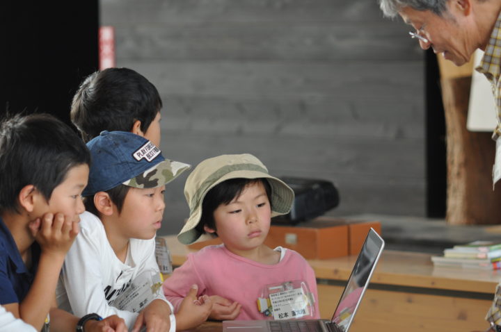 アカデミーにinsektenhotel 虫の家 ができました 岐阜県立森林文化アカデミー