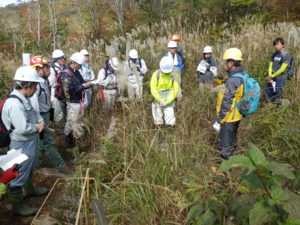 広葉樹の森づくり第３回研修会を開催 岐阜県立森林文化アカデミー 岐阜県立森林文化アカデミー