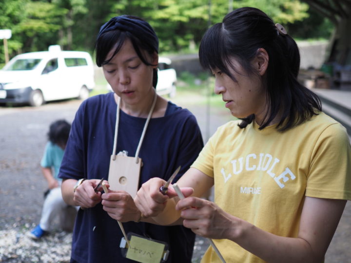 受講生に指導する山路今日子さん