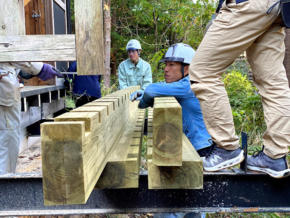 ウッドデッキ 耐久性を上げるための工夫 みどりのアトリエ建築日誌５ 岐阜県立森林文化アカデミー