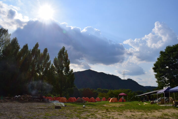 夏のキャンプ風景