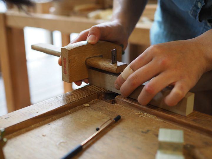手工具、木工機械を一から習得、基本技術を磨く