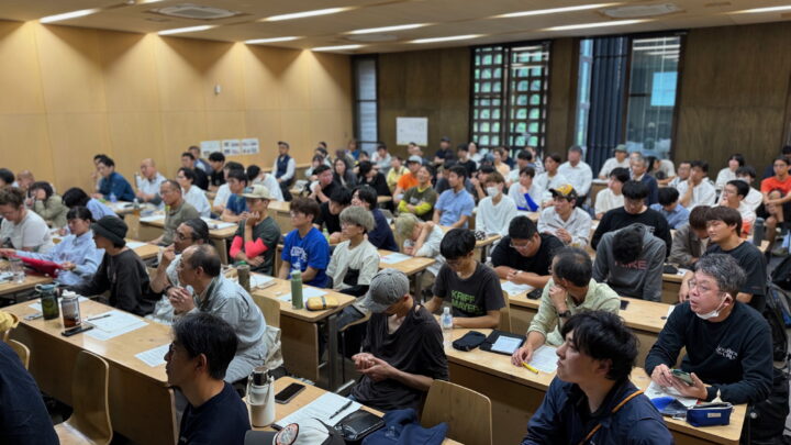 自力建設2025プロポーザルコンペの様子
