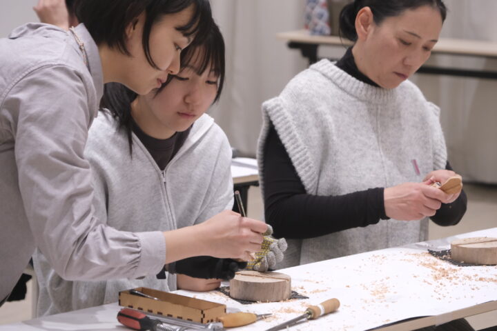 ヴィルカラ展に合わせて木育ワークショップ