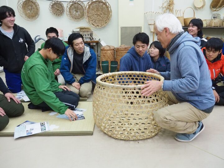 鬼頭伸一さんと学生